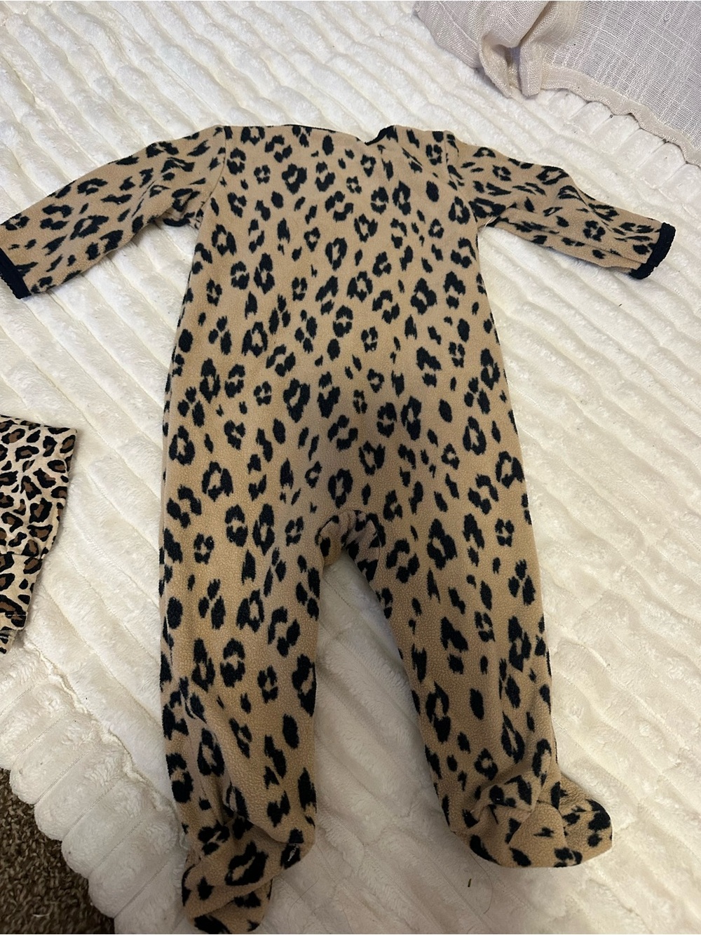 Carters Leopard Print Baby Footed Pajamas and Old Navy Romper Set - Picture 6 of 7